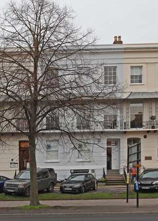 Plus de détails pour 3 Imperial Sq, Cheltenham - Local commercial à louer