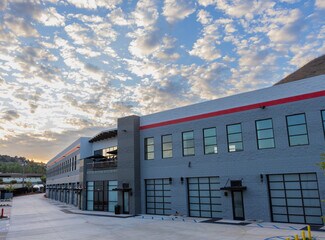 Plus de détails pour 23823 Ventura Blvd, Calabasas, CA - Industriel/Logistique à vendre