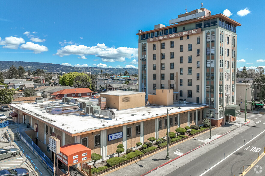 2634-2648 International Blvd, Oakland, CA à vendre - Photo de l’immeuble – Image 2 sur 16