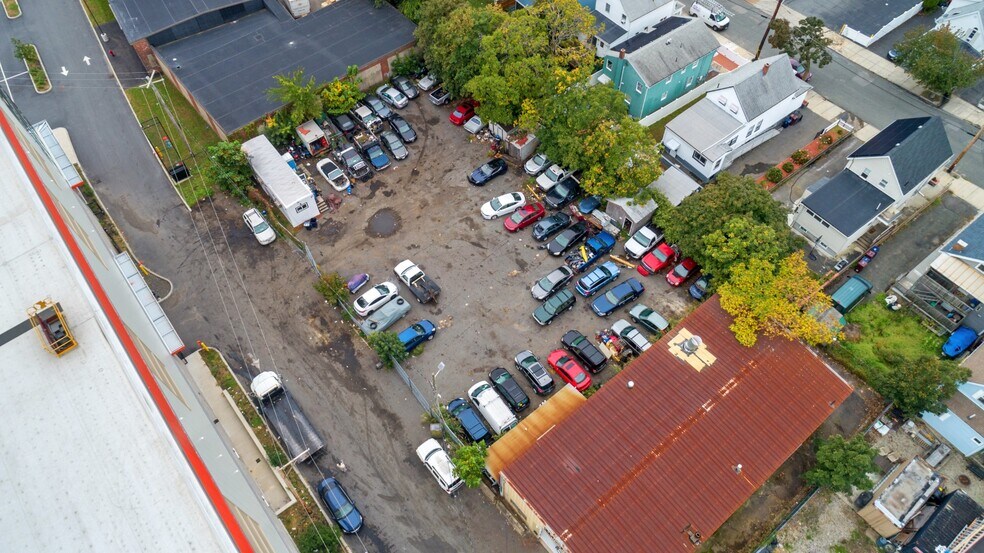 15 Buell St, Everett, MA à louer - Photo de l’immeuble – Image 3 sur 6