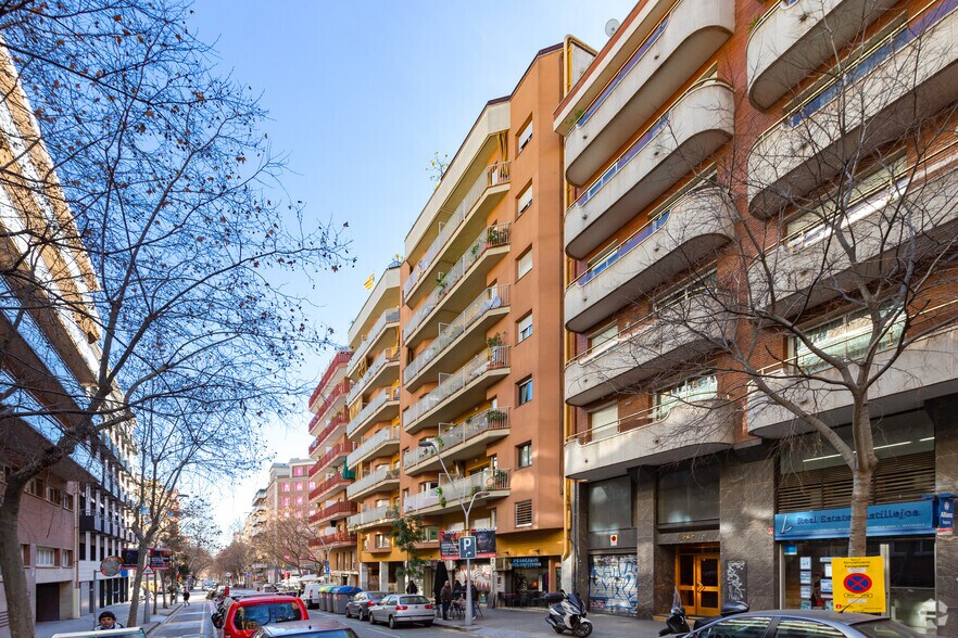 Carrer De Los Castillejos, 265, Barcelone, Barcelona à louer - Photo de l’immeuble – Image 2 sur 3