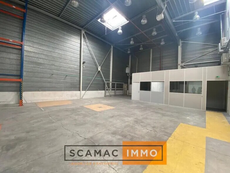 Industriel/Logistique dans LES MILLES à louer - Photo de l’immeuble – Image 1 sur 6