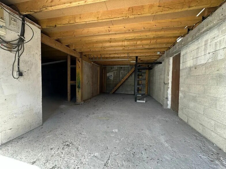 Local d'activités dans Champigny-sur-Marne à vendre - Photo intérieure – Image 2 sur 4