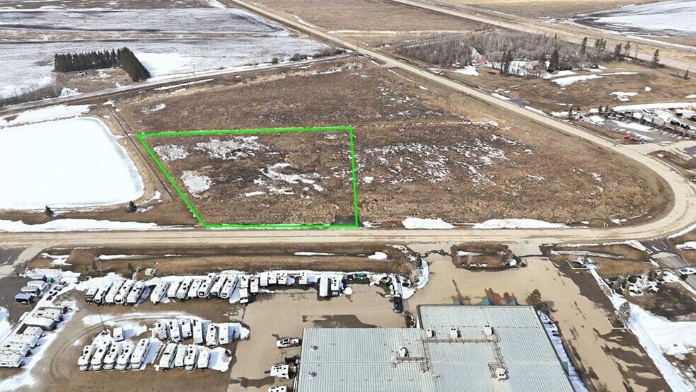 27211 Highway 12, Lacombe, AB à vendre - Photo de l’immeuble – Image 1 sur 1