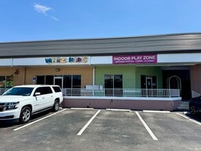 1036-1064 Pine Ridge Rd, Naples, FL à louer Photo de l’immeuble– Image 1 sur 6