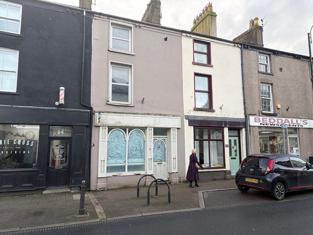 62 Market St, Dalton In Furness à louer Photo principale– Image 1 sur 2