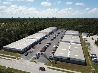 Plus de détails pour 8391 Littleton Rd, North Fort Myers, FL - Industriel/Logistique à louer