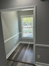 595 Colonial Park Dr, Roswell, GA à louer Photo intérieure– Image 2 sur 16