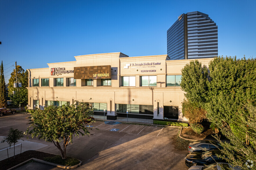 2610 W Sam Houston Pky S, Houston, TX à vendre - Photo de l’immeuble – Image 2 sur 7