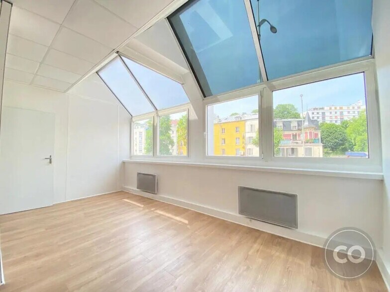 Bureau dans Sèvres à louer - Photo de l’immeuble – Image 2 sur 5