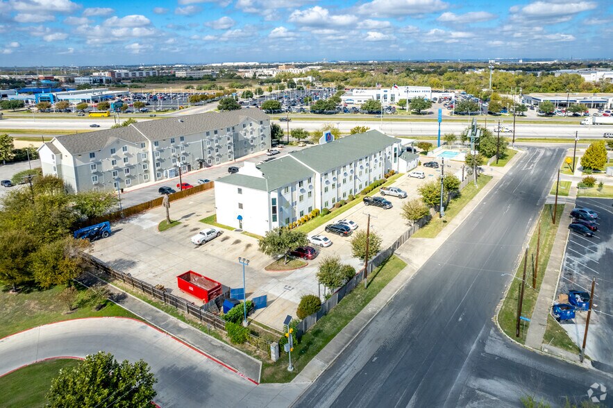7950 Panam Expy S, San Antonio, TX à vendre - Aérien – Image 3 sur 4