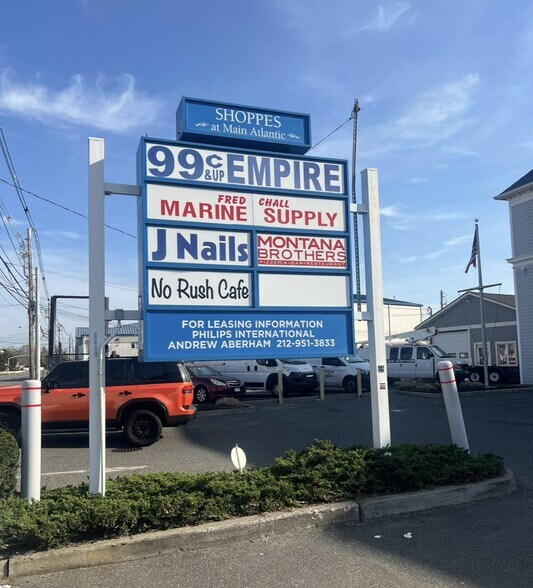 391-403 S Main St, Freeport, NY à louer - Photo de l’immeuble – Image 3 sur 4