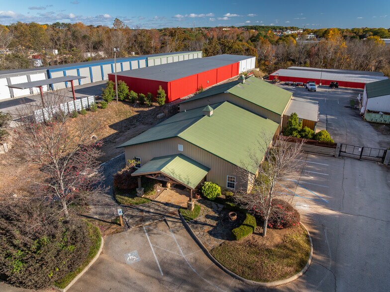 1443 S Batesville Rd, Greer, SC à louer - Photo de l’immeuble – Image 2 sur 25