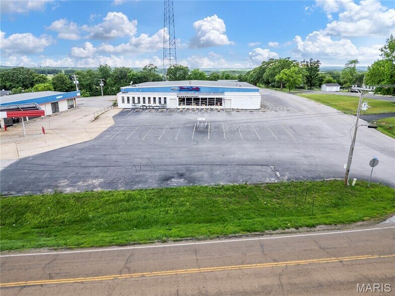 500 S Commercial St, Crocker, MO à vendre - Photo de l’immeuble – Image 3 sur 10