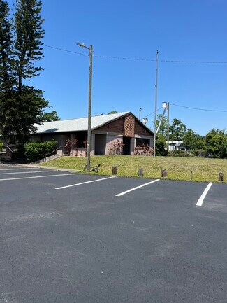 Plus de détails pour 8406 N US Highway 301, Tampa, FL - Bureau/Local commercial à louer