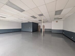 5130-5150 Huntington Dr, Los Angeles, CA à louer Photo intérieure– Image 1 sur 3
