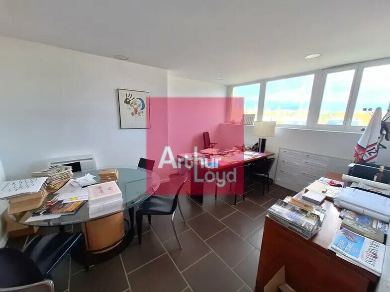 Bureau dans Beaumont à louer - Photo intérieure – Image 3 sur 6