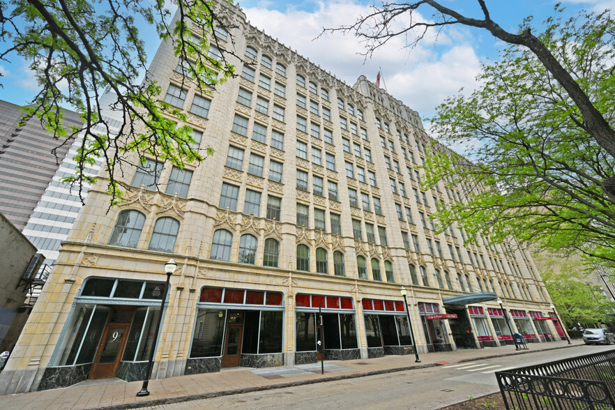 19 Garfield Pl, Cincinnati, OH à louer - Photo de l’immeuble – Image 3 sur 32
