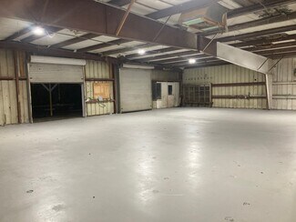 Plus de détails pour 870-874 NE Pop Tilton Pl, Jensen Beach, FL - Industriel/Logistique à louer