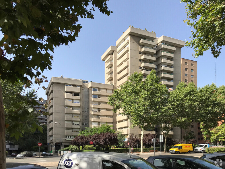Calle Pensamiento, 27, Madrid, Madrid à louer - Photo de l’immeuble – Image 2 sur 2