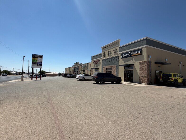 700 S Main St, Andrews, TX à louer - Photo de l’immeuble – Image 3 sur 11