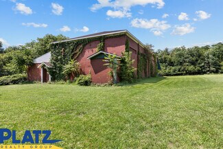 Plus de détails pour 126 Davis Ln, Youngstown, OH - Spécialisé à vendre