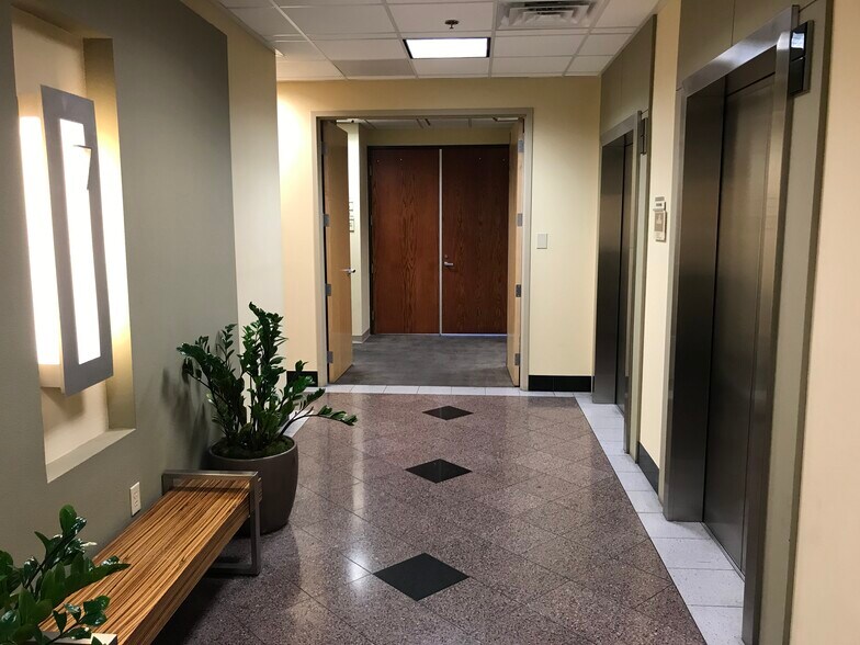 6900 Westcliff Dr, Las Vegas, NV à louer - Photo intérieure – Image 3 sur 5