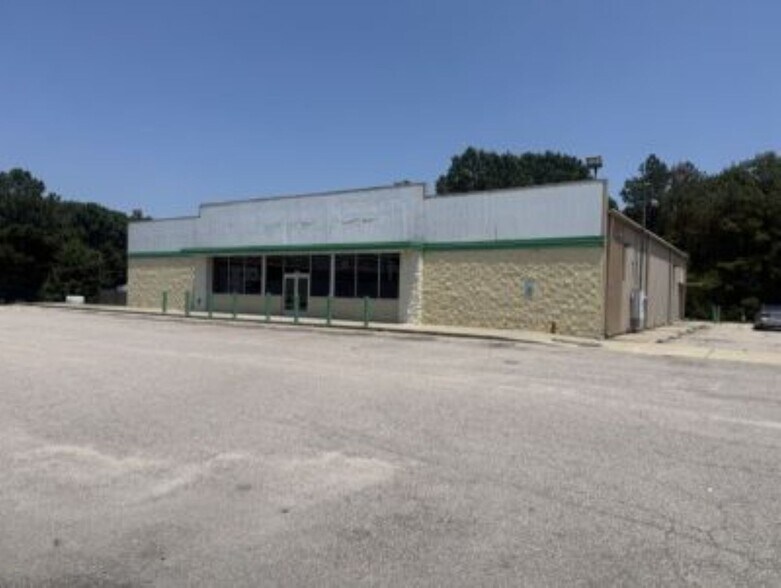 5016 Elm City Rd, Elm City, NC à vendre - Photo de l’immeuble – Image 3 sur 5
