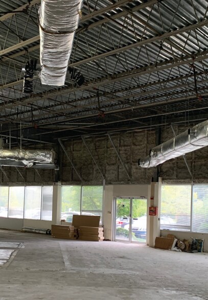 200 Corporate Blvd S, Yonkers, NY à louer - Photo intérieure – Image 3 sur 5