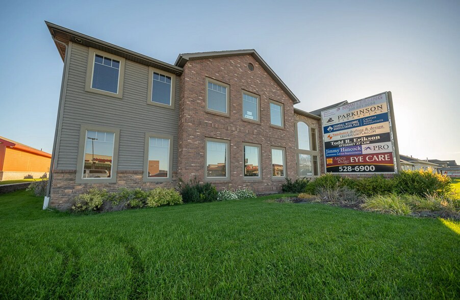 3456 E 17th St, Ammon, ID à louer - Photo de l’immeuble – Image 2 sur 6