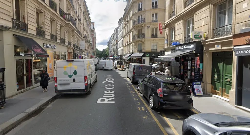 187 Rue De Grenelle, Paris à louer Photo de l’immeuble– Image 1 sur 7