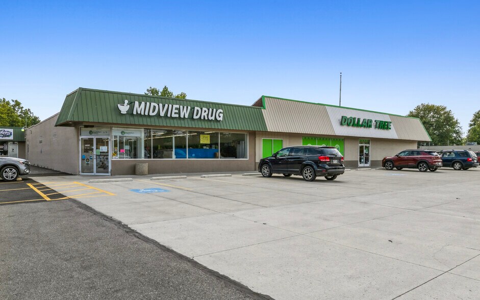 35053-35065 Royalton Rd, Grafton, OH à louer - Photo de l’immeuble – Image 2 sur 2