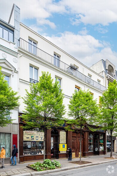 Rue Du Faubourg Saint-Martin, Paris à vendre - Photo de l’immeuble – Image 2 sur 2