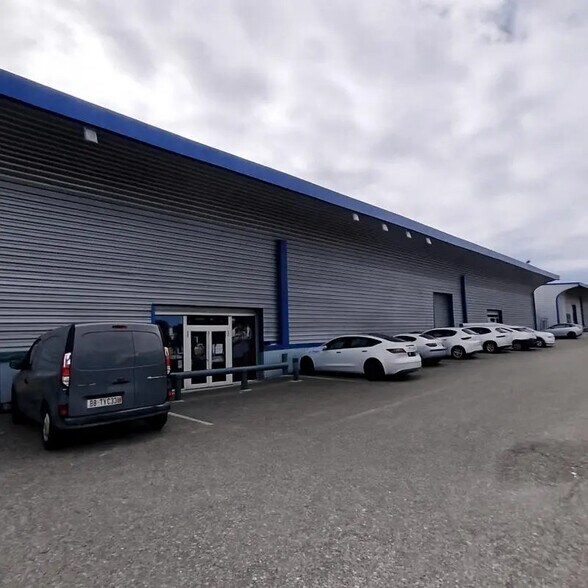 Local d’activités dans Toulouse à louer - Photo de l’immeuble – Image 2 sur 10