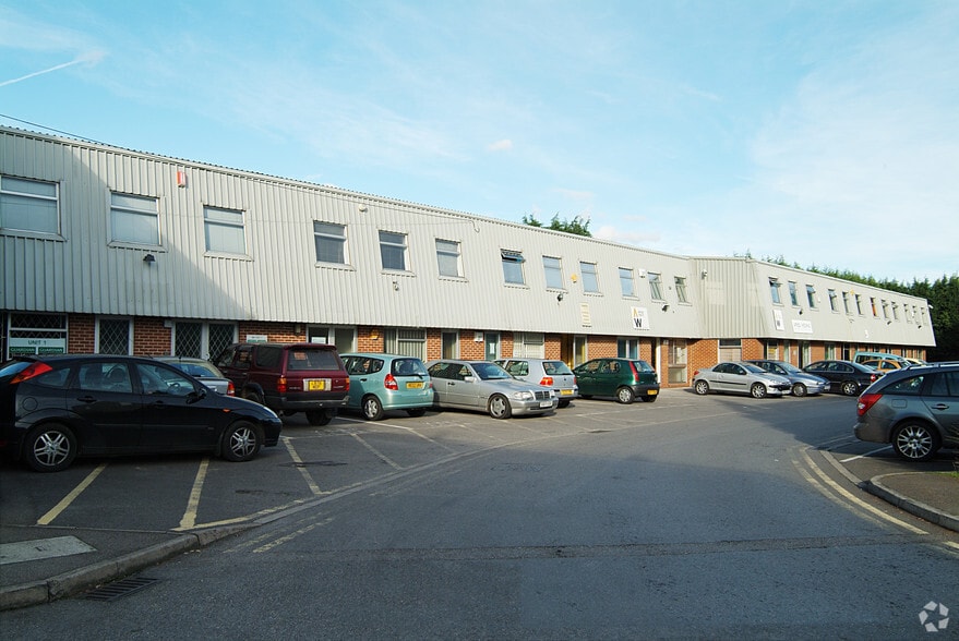 Southview Park, Reading à louer - Photo principale – Image 1 sur 29