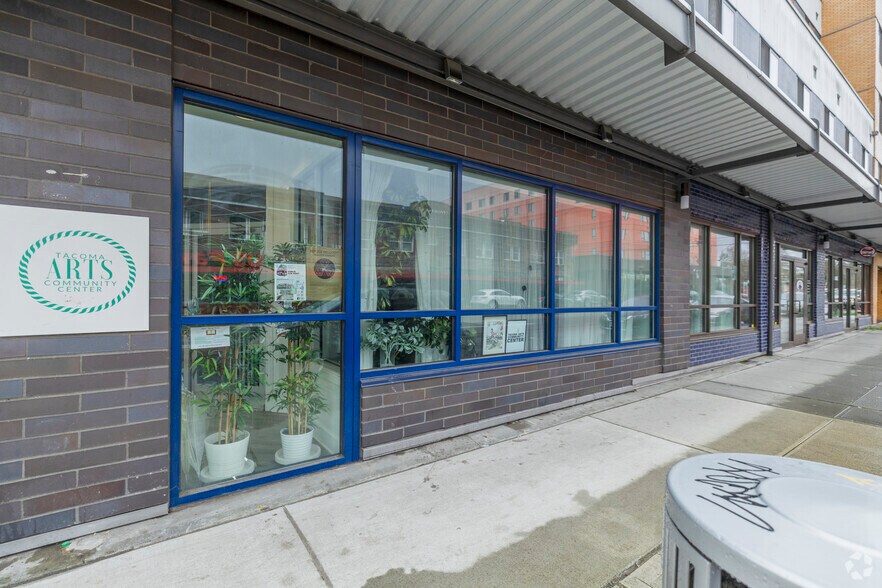 1114 S 11th St, Tacoma, WA à louer - Photo de l’immeuble – Image 1 sur 5