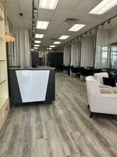2211-2227 N Rampart Blvd, Las Vegas, NV à louer Photo intérieure– Image 2 sur 4