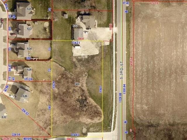 900 S 3rd St, Polk City, IA à vendre - Photo de l’immeuble – Image 2 sur 4