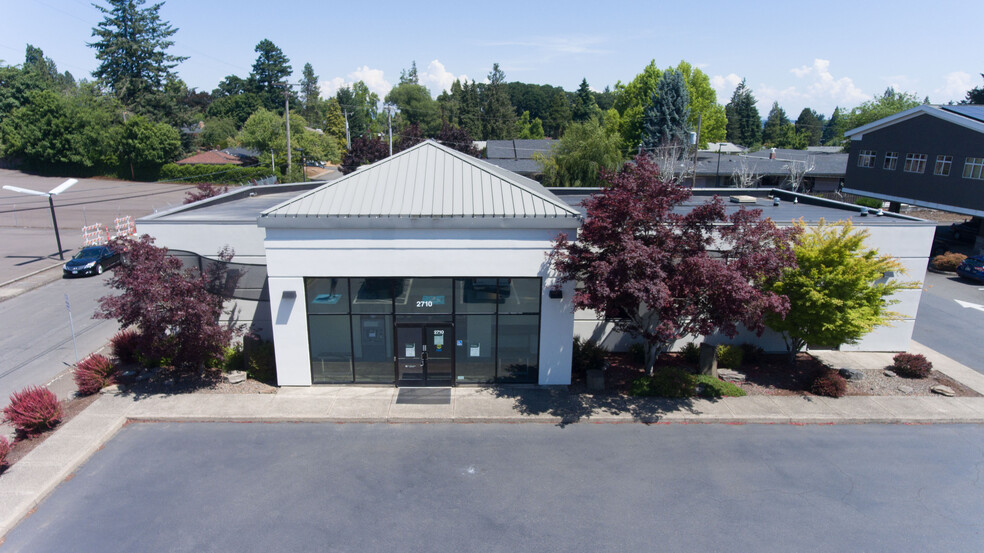 2710 Commercial St SE, Salem, OR à louer - Photo de l’immeuble – Image 1 sur 8