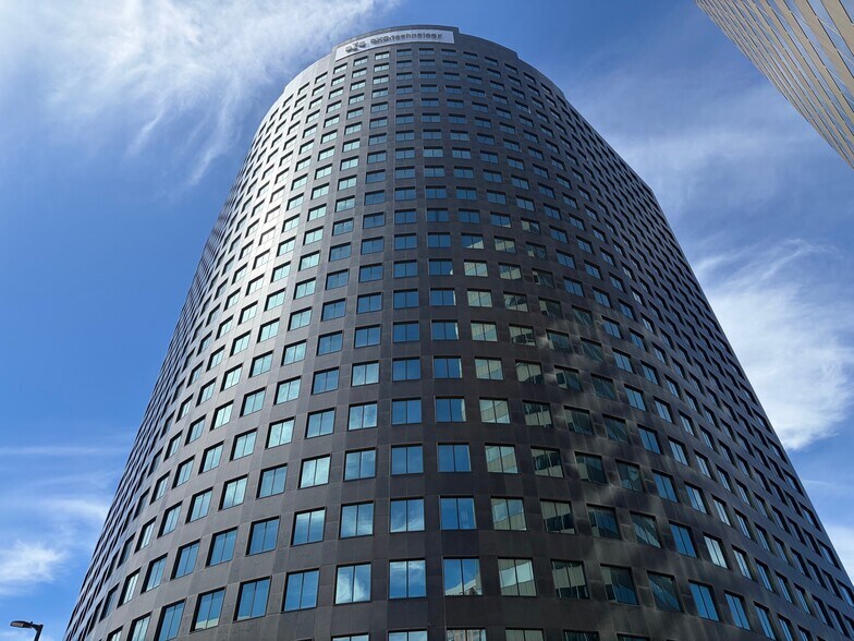 1615 Poydras St, New Orleans, LA à louer - Photo principale – Image 1 sur 10