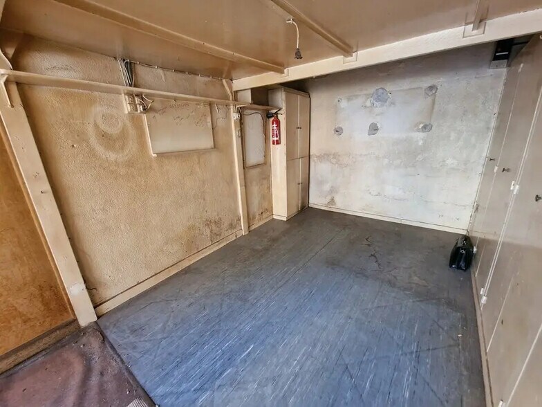 Local commercial dans Nice à louer - Photo de l’immeuble – Image 1 sur 3