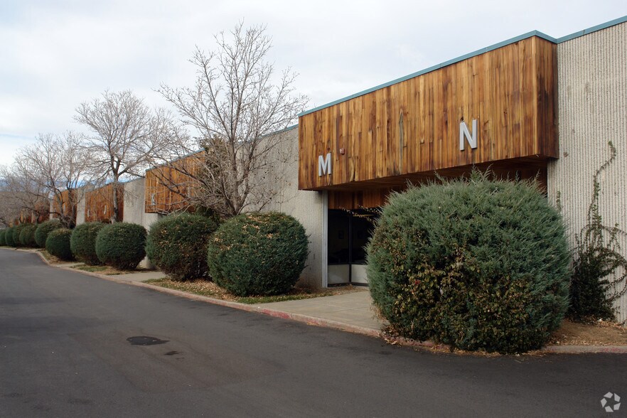 810 Quail St, Lakewood, CO à louer - Photo de l’immeuble – Image 3 sur 14