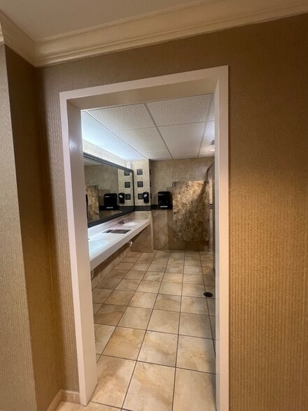 597 Old Mount Holly Rd, Goose Creek, SC à vendre - Photo intérieure – Image 3 sur 10