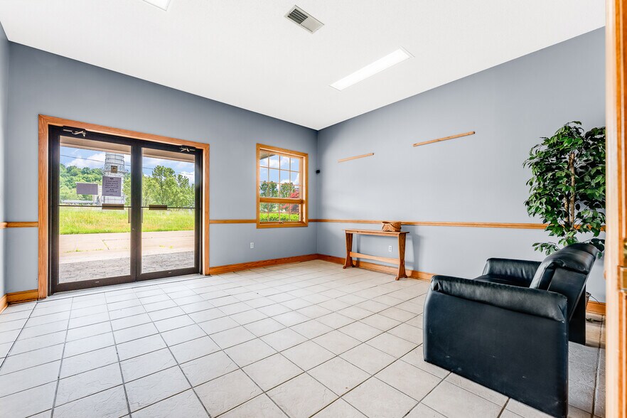 55 Pleasants Industrial Park, Saint Marys, WV à vendre - Photo de l’immeuble – Image 3 sur 73