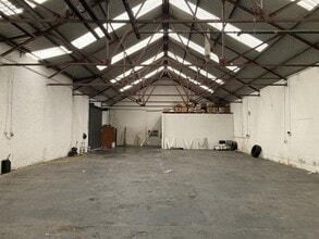 Shepcote Ln, Sheffield à louer Photo intérieure– Image 2 sur 6