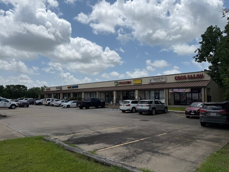 4310 Bailey Rd, Pearland, TX à louer - Photo de l’immeuble – Image 3 sur 3