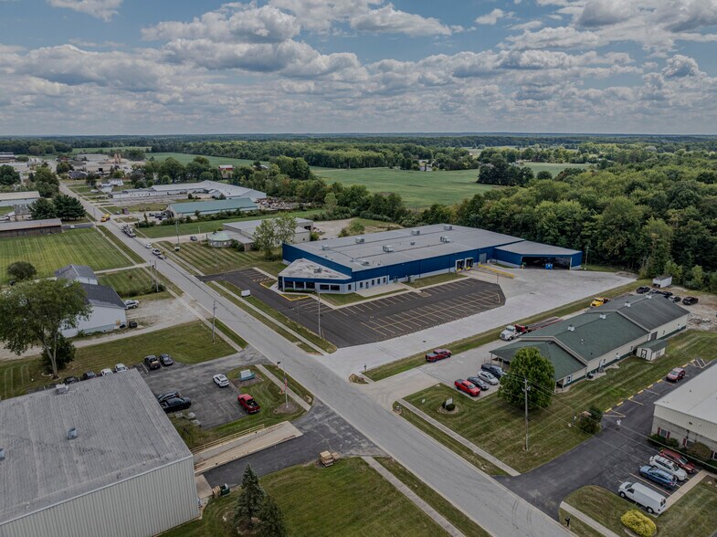 186 Commerce Dr, LaGrange, OH à vendre - Aérien – Image 3 sur 40