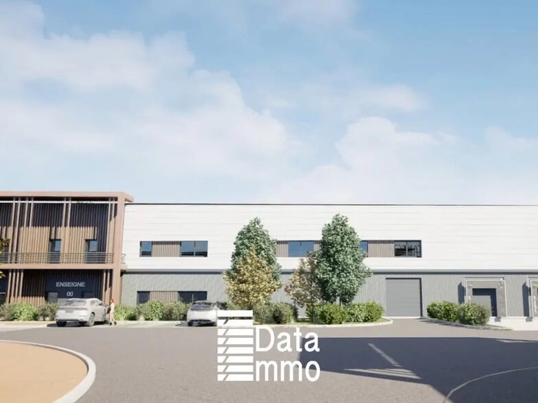 Industriel/Logistique dans Croissy-Beaubourg à vendre - Photo de l’immeuble – Image 1 sur 3