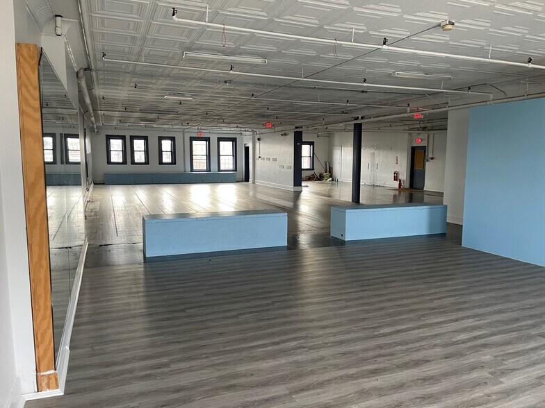 17-23 N Main St, Port Chester, NY à louer - Photo intérieure – Image 3 sur 6
