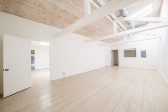 2842-2912 Colorado Ave, Santa Monica, CA à louer Photo intérieure– Image 2 sur 16